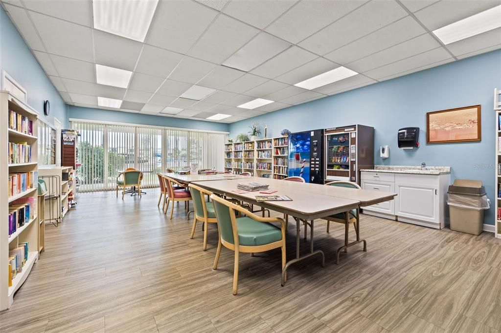 For Rent: $2,000 (2 beds, 2 baths, 1115 Square Feet)