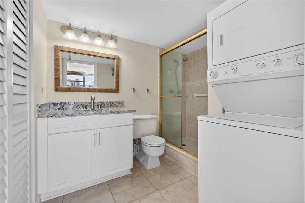 For Rent: $2,000 (2 beds, 2 baths, 1115 Square Feet)