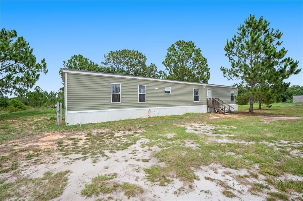 Recently Sold: $229,900 (3 beds, 2 baths, 1216 Square Feet)