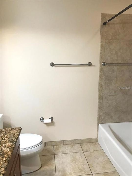 For Rent: $2,000 (1 beds, 2 baths, 1180 Square Feet)