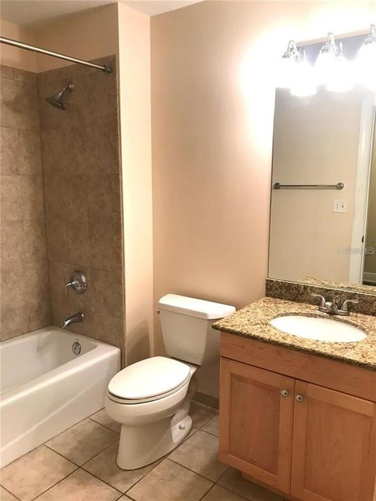 For Rent: $2,000 (1 beds, 2 baths, 1180 Square Feet)