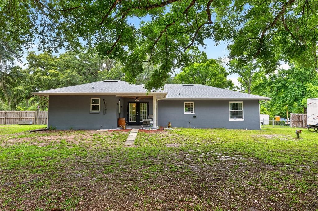 Active With Contract: $430,000 (3 beds, 2 baths, 1245 Square Feet)