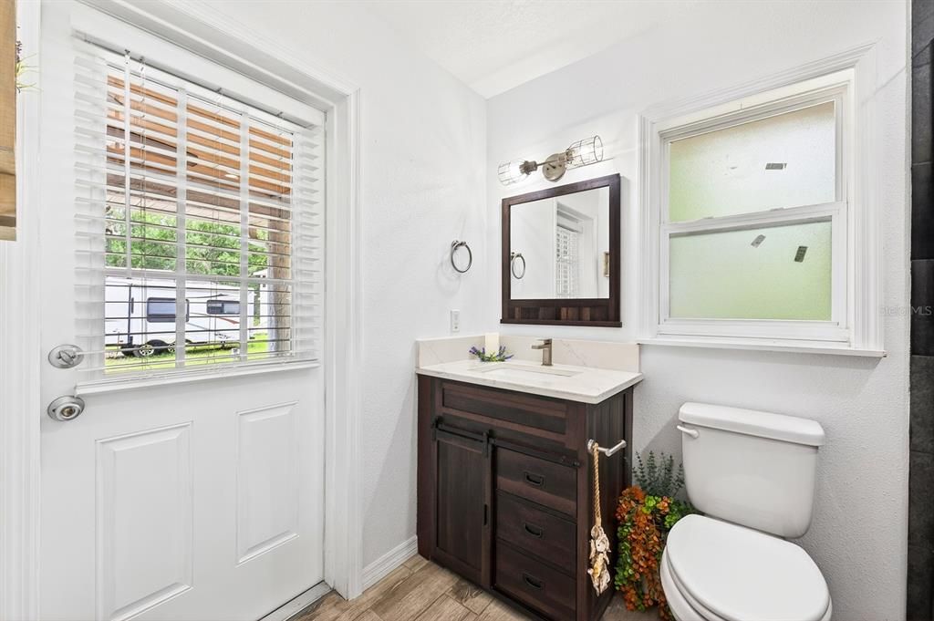 Active With Contract: $430,000 (3 beds, 2 baths, 1245 Square Feet)