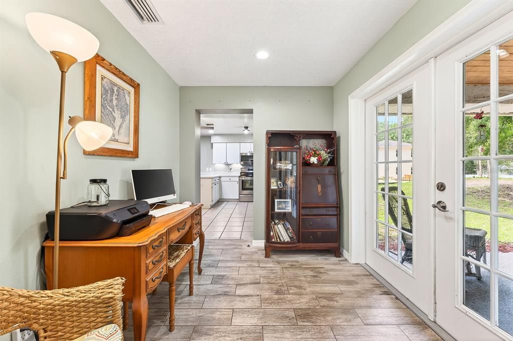 Active With Contract: $430,000 (3 beds, 2 baths, 1245 Square Feet)