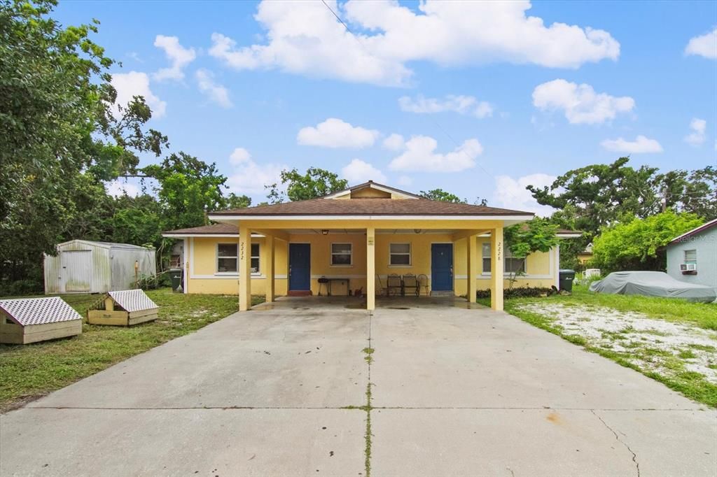 For Sale: $429,900 (6 beds, 2 baths, 2132 Square Feet)