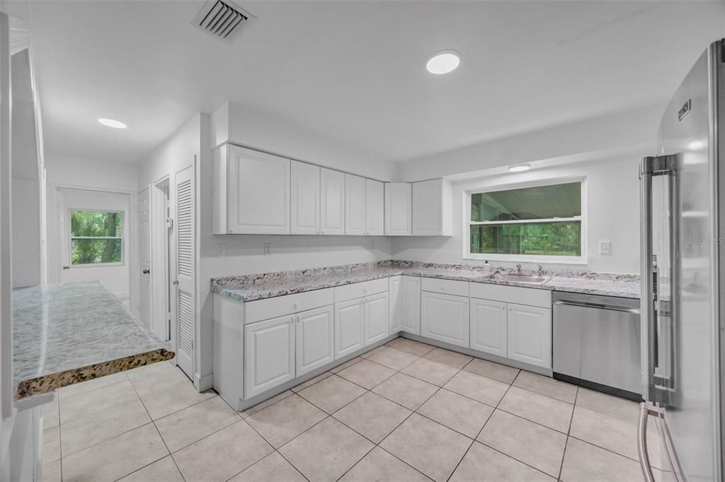En Venta: $459,000 (3 camas, 2 baños, 1560 Pies cuadrados)