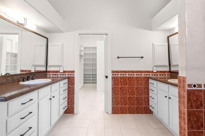 На продажу: $895,000 (4 спален, 3 ванн, 3396 Квадратных фут)