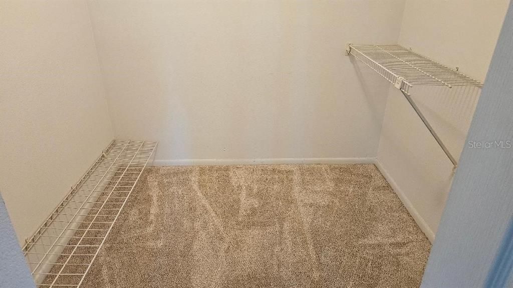 На продажу: $159,900 (2 спален, 2 ванн, 1100 Квадратных фут)