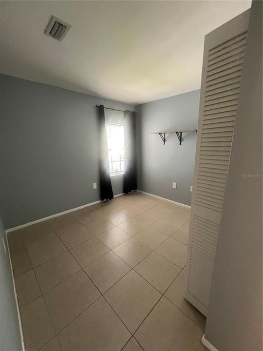 В аренду: $1,325 (2 спален, 1 ванн, 800 Квадратных фут)