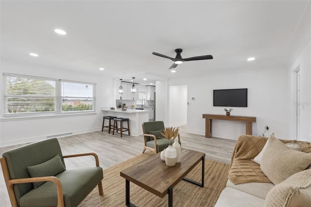 For Sale: $629,000 (3 beds, 2 baths, 1914 Square Feet)
