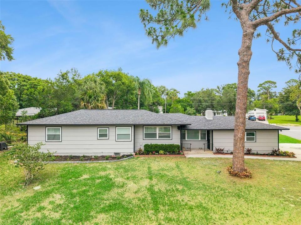 For Sale: $629,000 (3 beds, 2 baths, 1914 Square Feet)