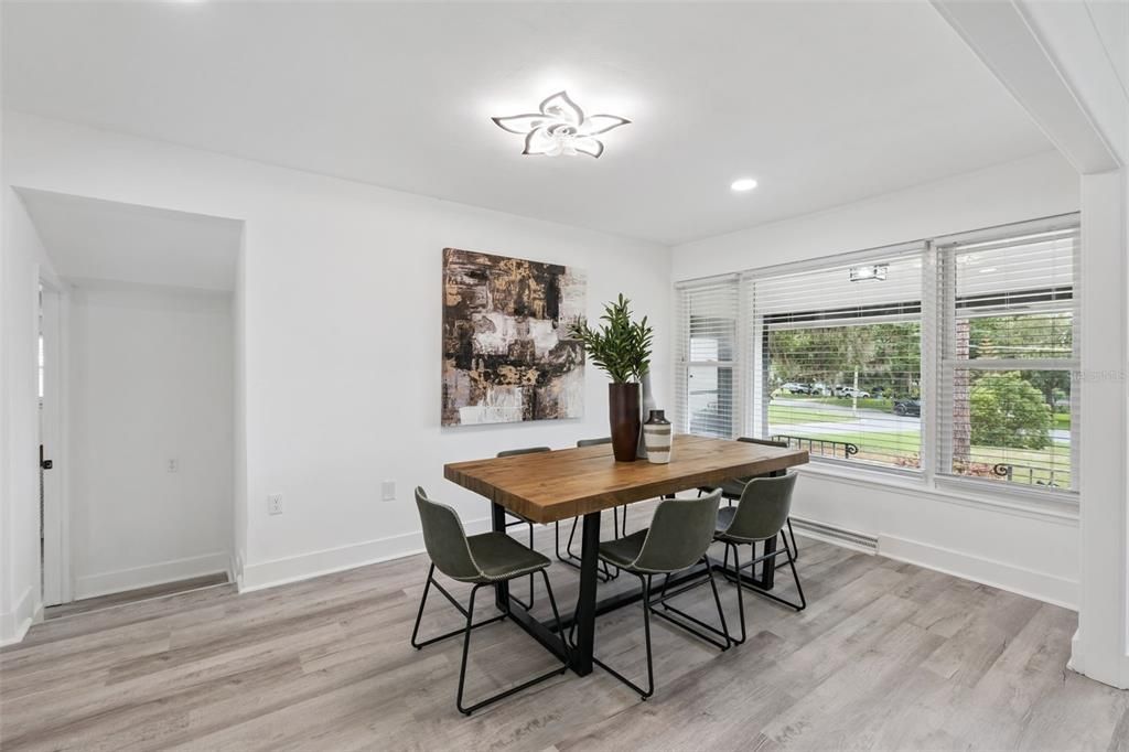 For Sale: $629,000 (3 beds, 2 baths, 1914 Square Feet)