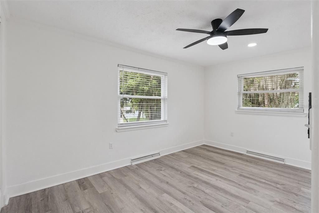 For Sale: $629,000 (3 beds, 2 baths, 1914 Square Feet)