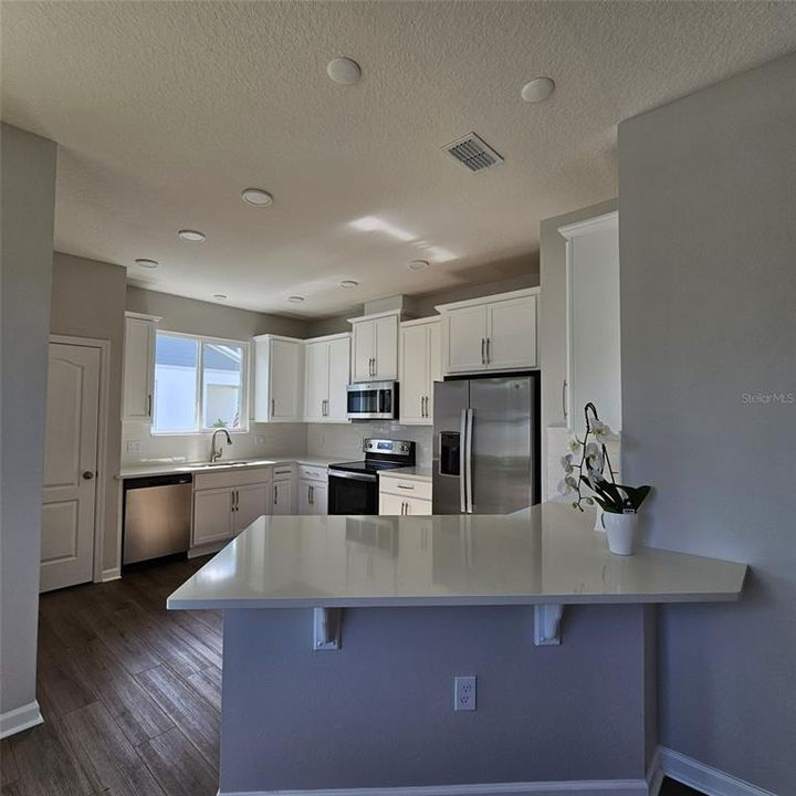 For Rent: $2,800 (4 beds, 2 baths, 1559 Square Feet)