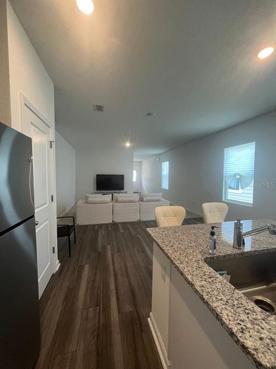 For Rent: $2,400 (3 beds, 2 baths, 1339 Square Feet)