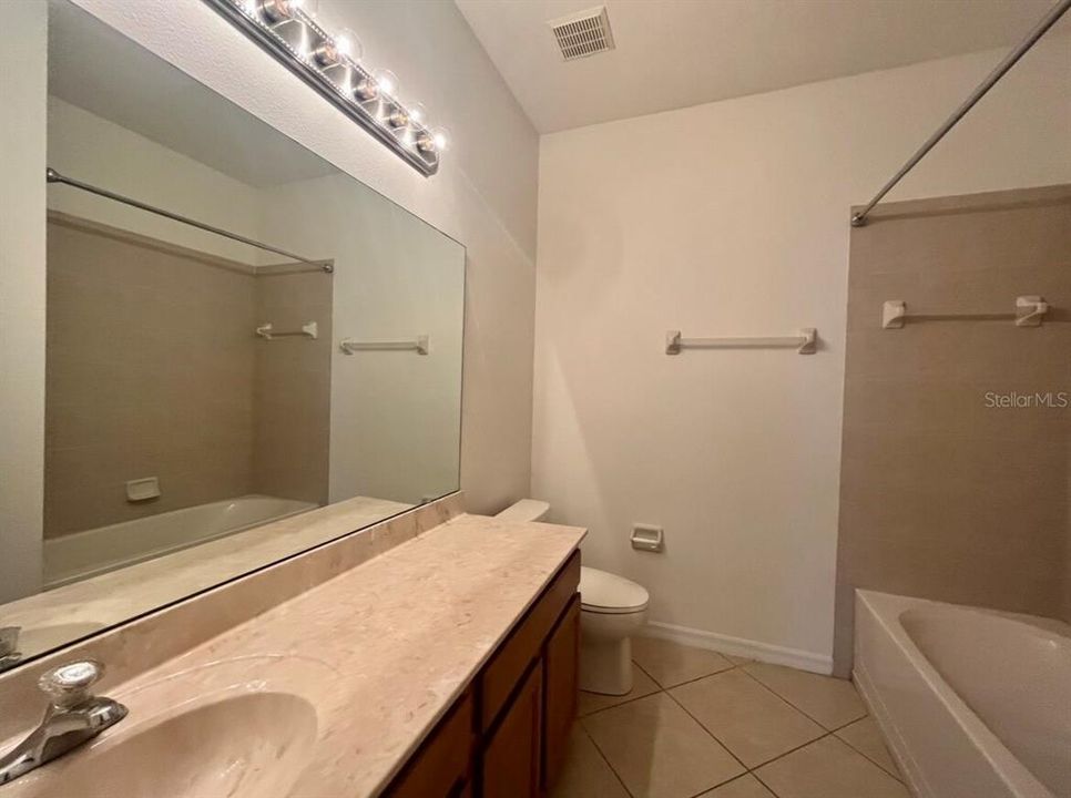 For Rent: $2,749 (3 beds, 2 baths, 1957 Square Feet)