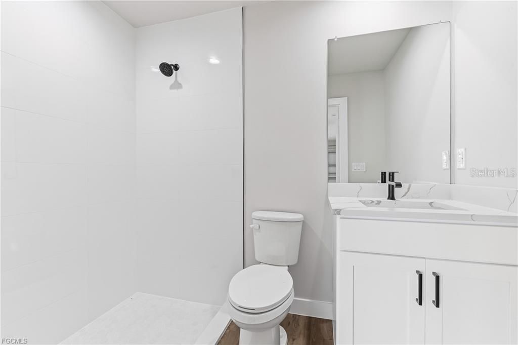 Active With Contract: $419,000 (3 beds, 3 baths, 1865 Square Feet)