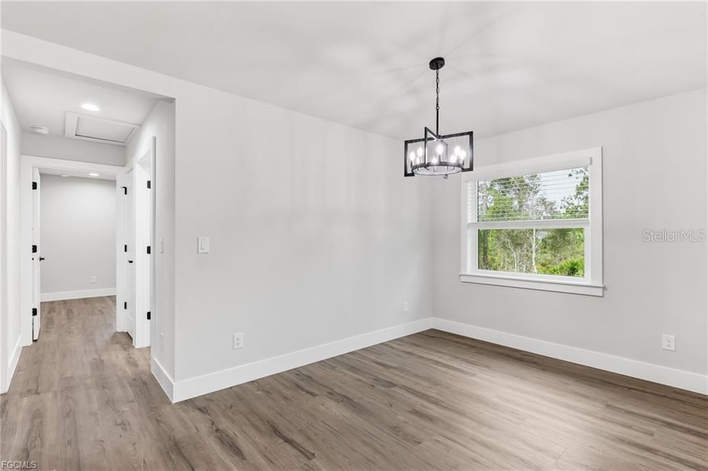 Active With Contract: $419,000 (3 beds, 3 baths, 1865 Square Feet)