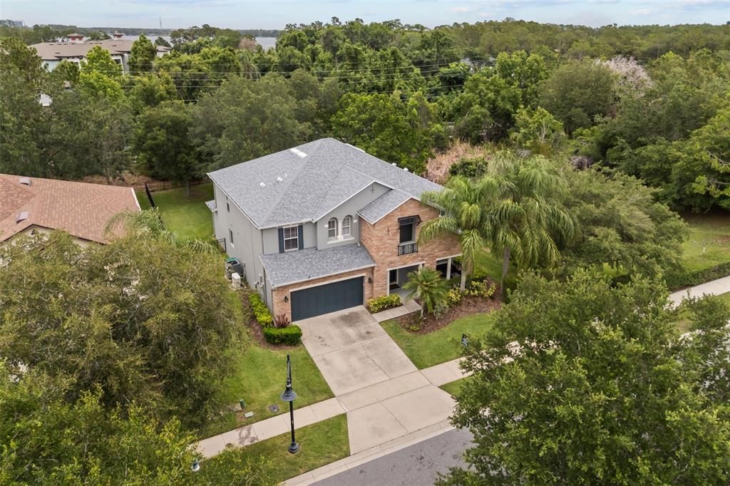 For Sale: $700,000 (5 beds, 3 baths, 3650 Square Feet)