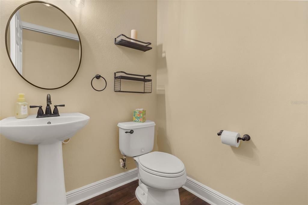 For Sale: $700,000 (5 beds, 3 baths, 3650 Square Feet)