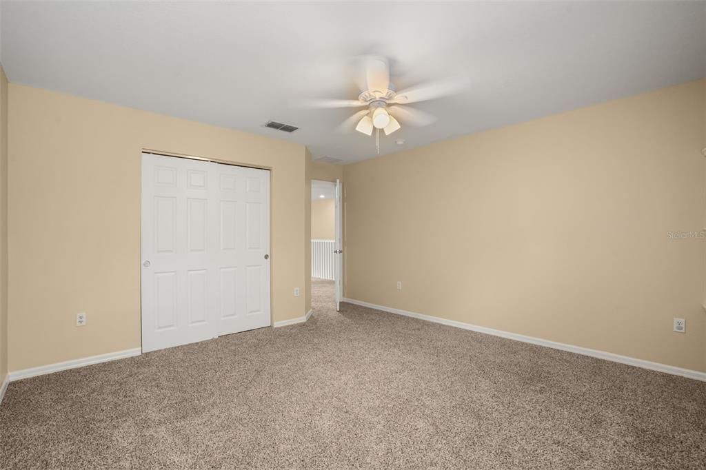 For Sale: $700,000 (5 beds, 3 baths, 3650 Square Feet)