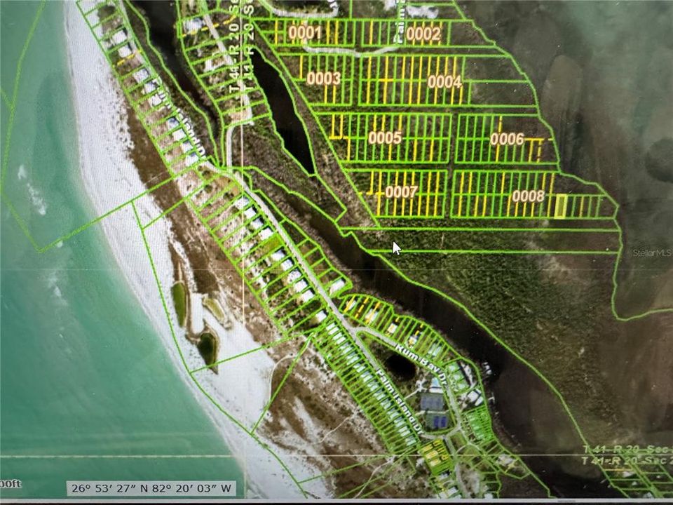 На продажу: $55,000 (0.16 acres)