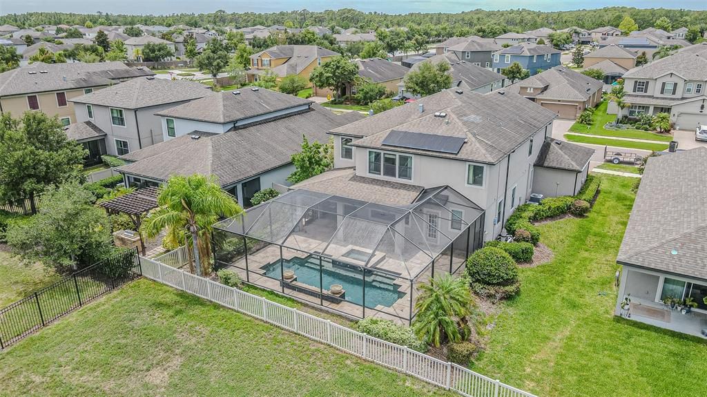 Activo con contrato: $849,900 (5 camas, 5 baños, 3761 Pies cuadrados)