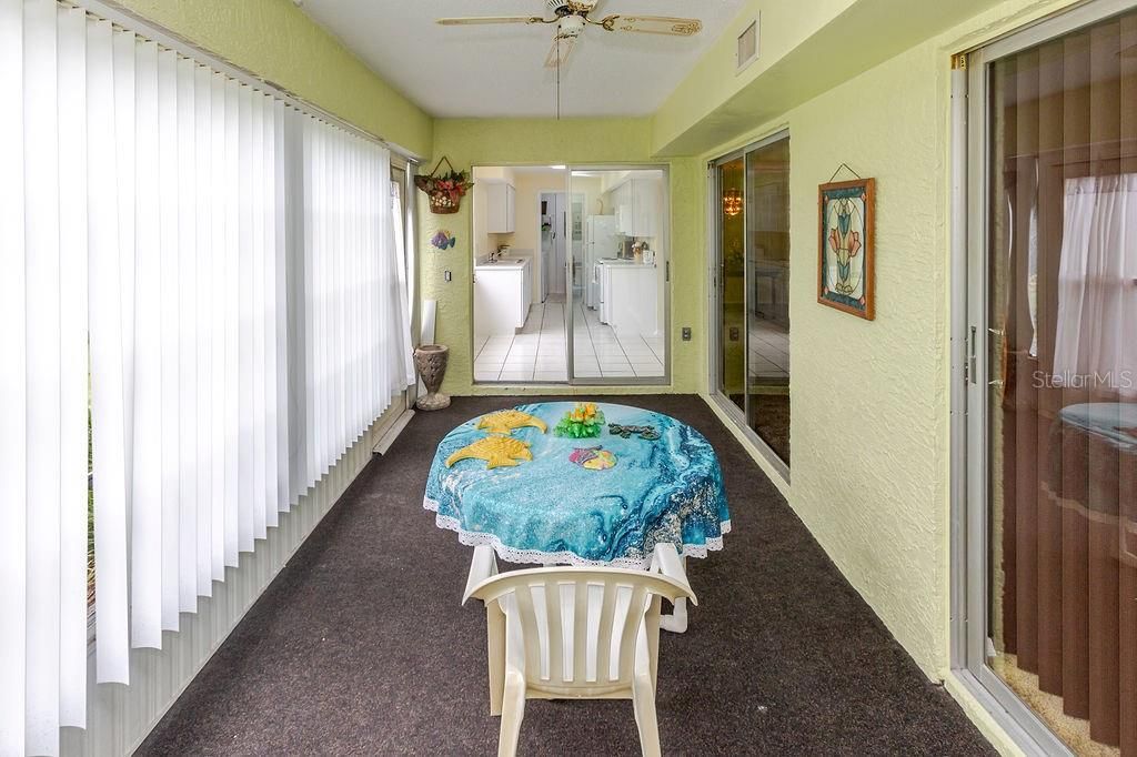 На продажу: $155,000 (2 спален, 2 ванн, 1070 Квадратных фут)