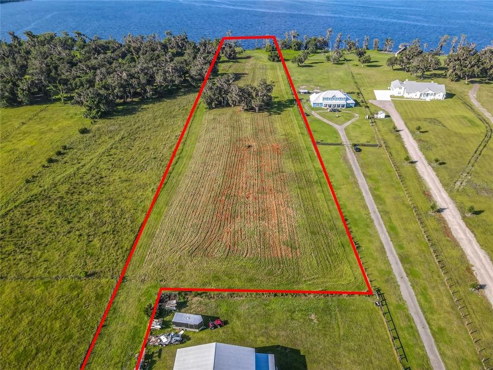 En Venta: $375,000 (6.10 acres)