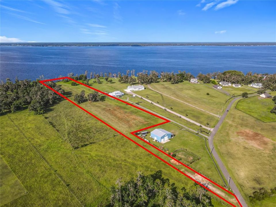 En Venta: $375,000 (6.10 acres)