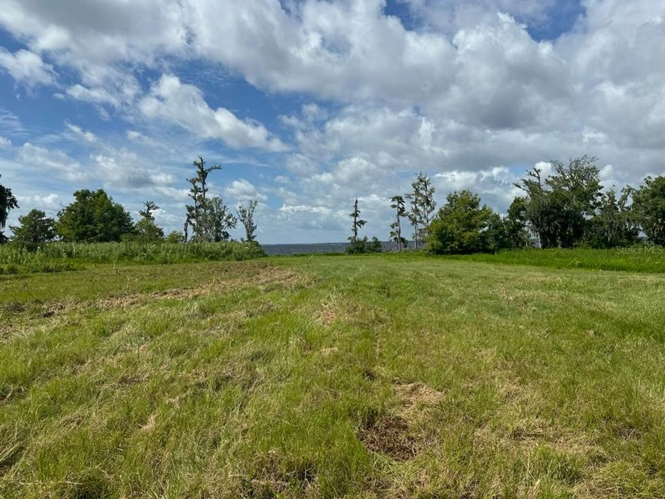 En Venta: $375,000 (6.10 acres)