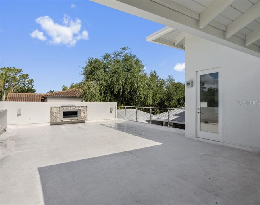 En Venta: $3,095,000 (3 camas, 3 baños, 4425 Pies cuadrados)
