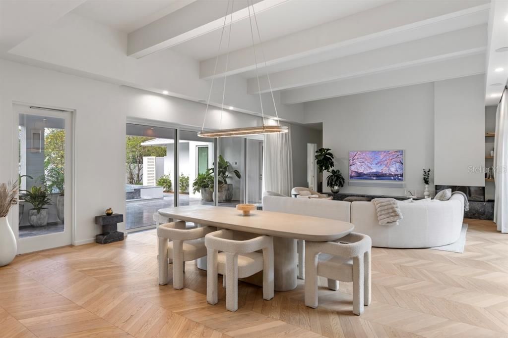 En Venta: $3,095,000 (3 camas, 3 baños, 4425 Pies cuadrados)