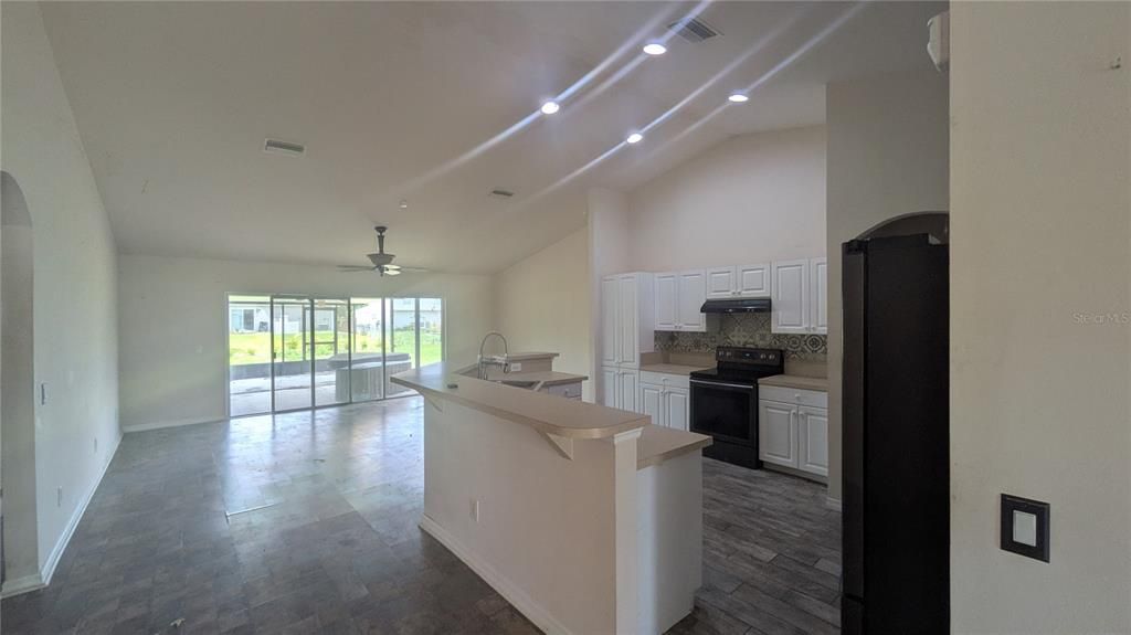 For Sale: $205,000 (3 beds, 2 baths, 1830 Square Feet)