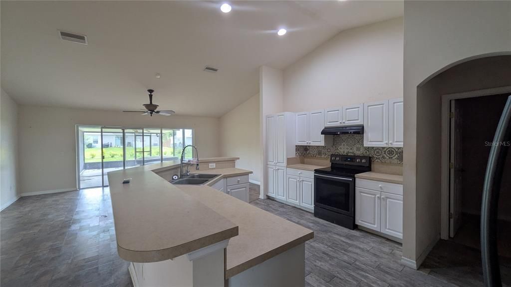 For Sale: $205,000 (3 beds, 2 baths, 1830 Square Feet)