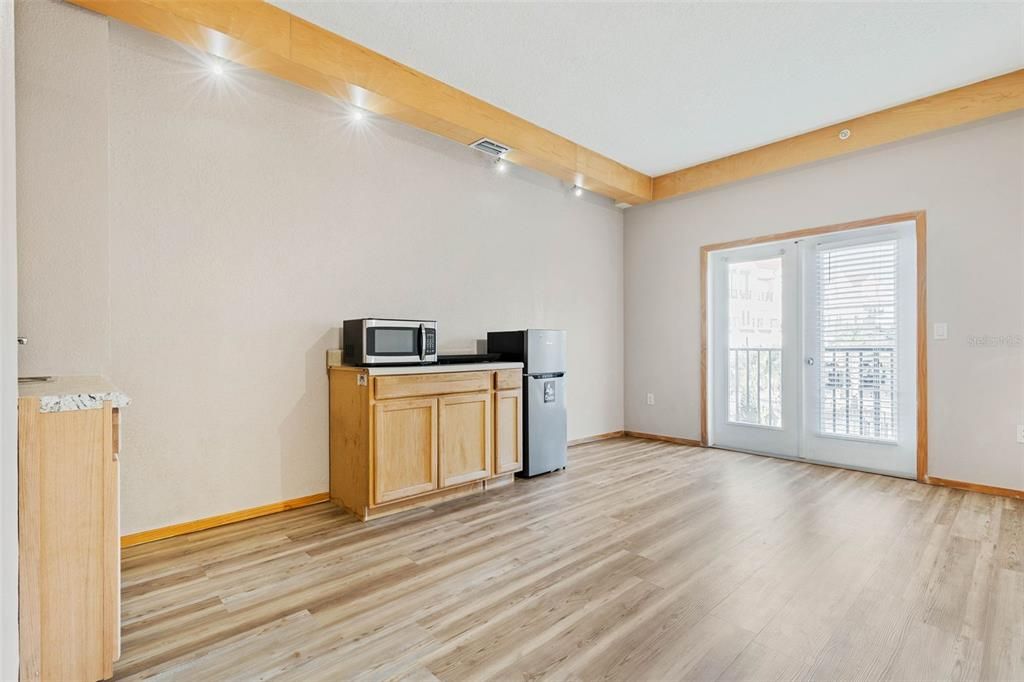 En Venta: $179,900 (2 camas, 2 baños, 1250 Pies cuadrados)