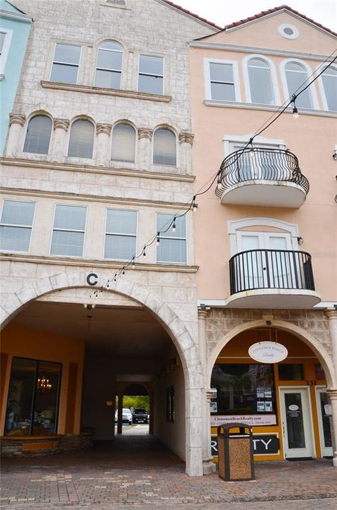 En Venta: $179,900 (2 camas, 2 baños, 1250 Pies cuadrados)