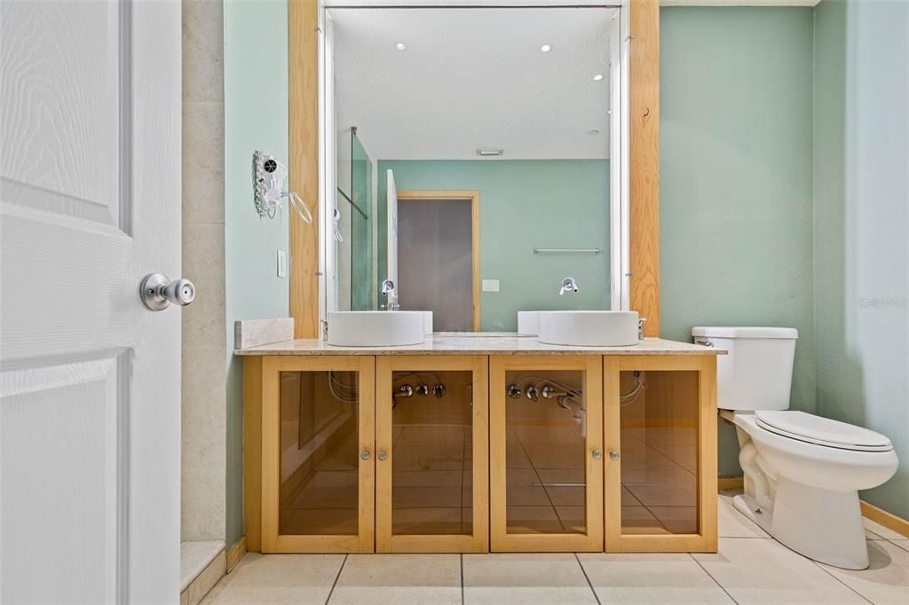 En Venta: $179,900 (2 camas, 2 baños, 1250 Pies cuadrados)