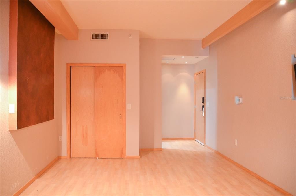 En Venta: $179,900 (2 camas, 2 baños, 1250 Pies cuadrados)
