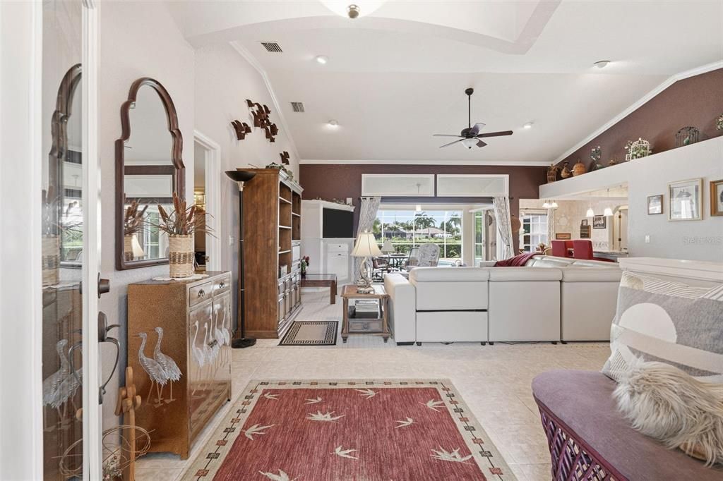 For Sale: $440,000 (3 beds, 2 baths, 2074 Square Feet)