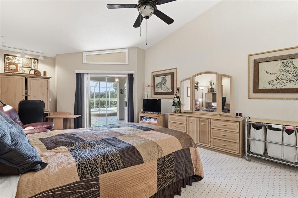 For Sale: $440,000 (3 beds, 2 baths, 2074 Square Feet)
