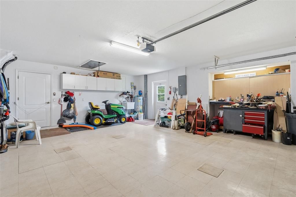 For Sale: $440,000 (3 beds, 2 baths, 2074 Square Feet)