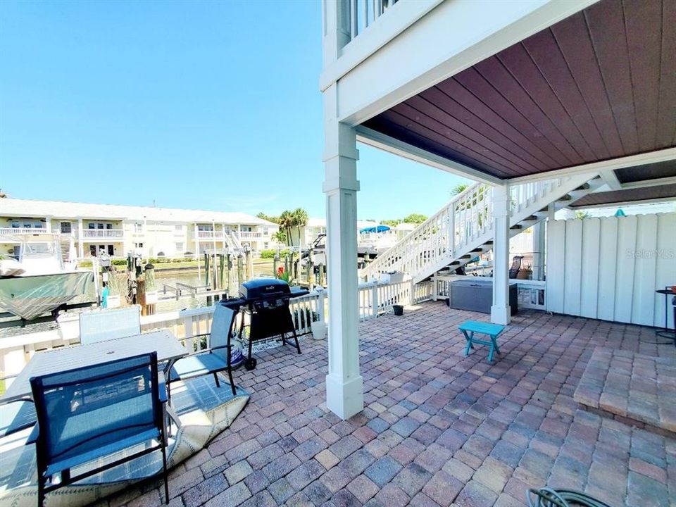For Rent: $2,145 (2 beds, 1 baths, 774 Square Feet)