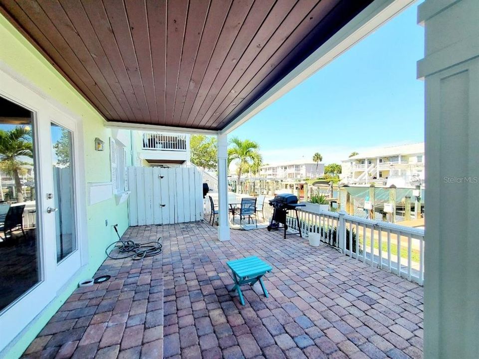 For Rent: $2,145 (2 beds, 1 baths, 774 Square Feet)