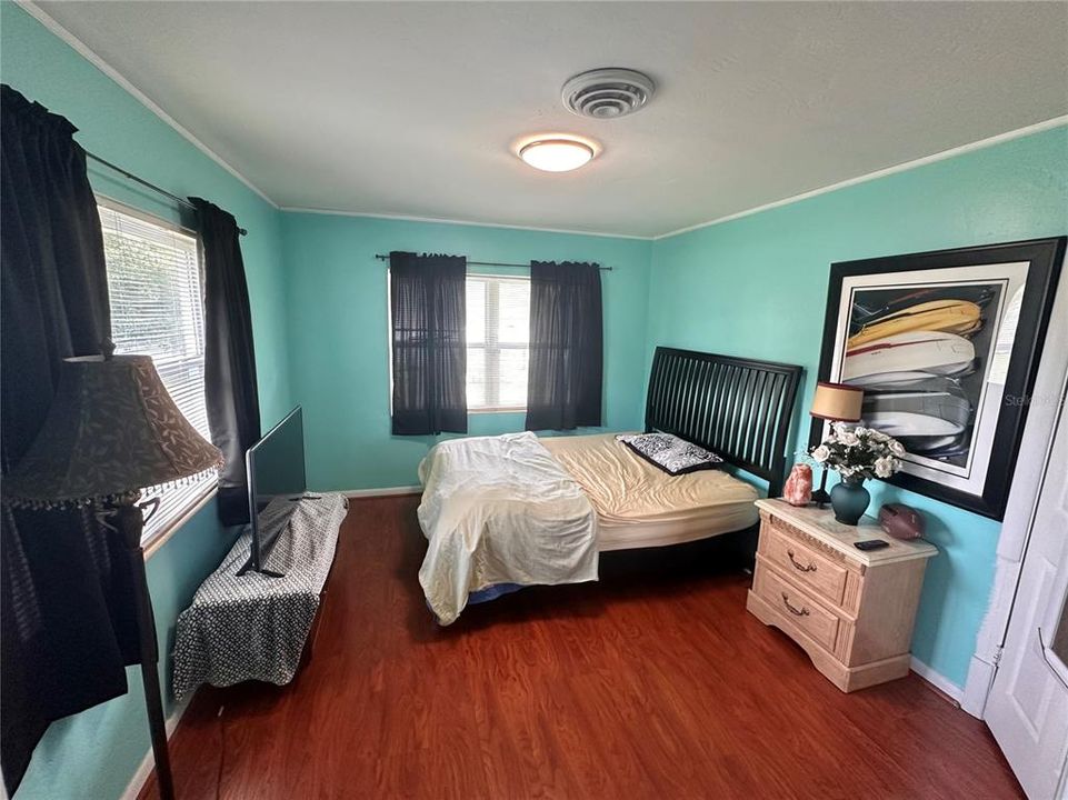 For Sale: $1,200,000 (5 beds, 3 baths, 3051 Square Feet)