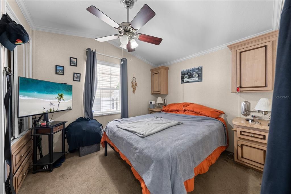 For Sale: $115,000 (1 beds, 1 baths, 518 Square Feet)