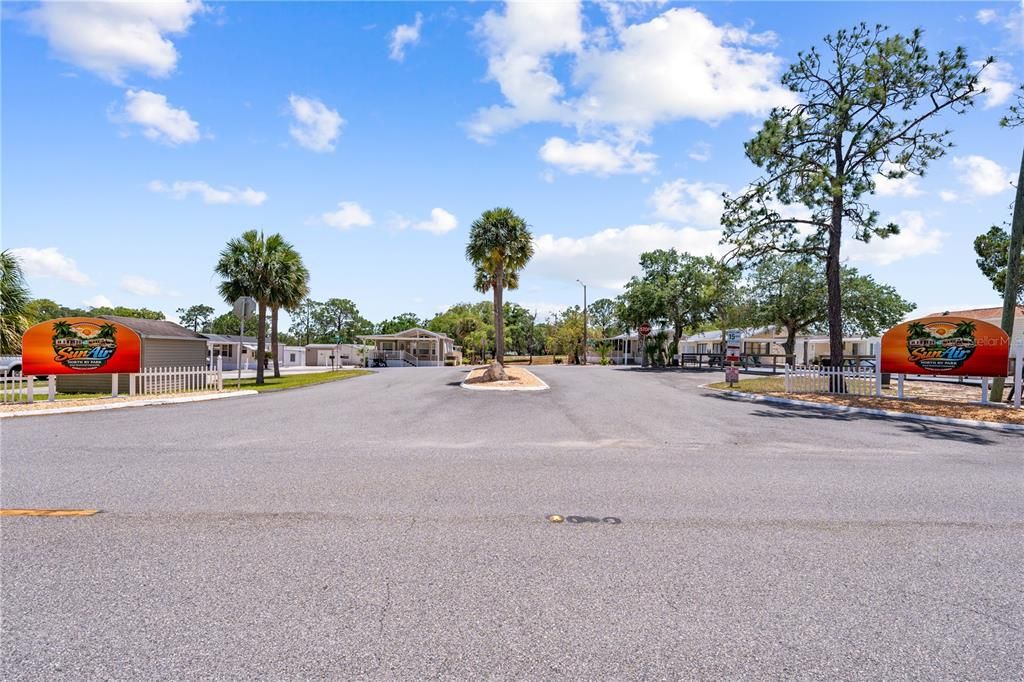 For Sale: $115,000 (1 beds, 1 baths, 518 Square Feet)
