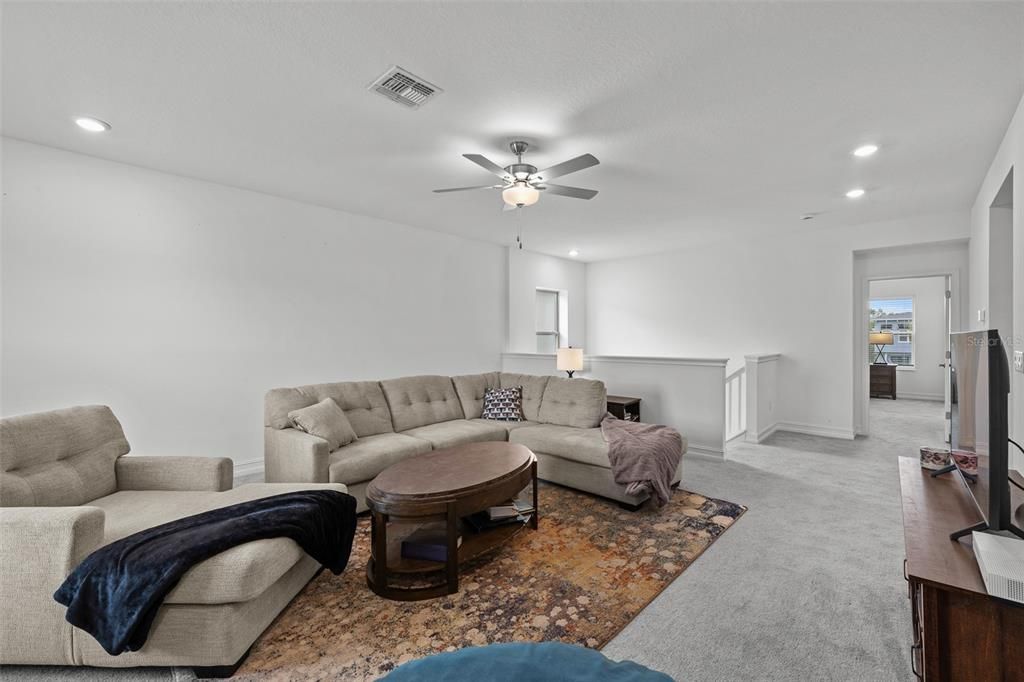 En Venta: $765,000 (4 camas, 3 baños, 2936 Pies cuadrados)