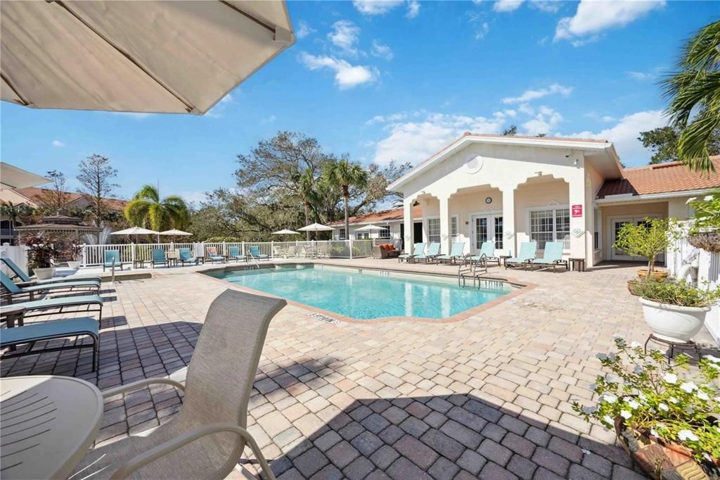 For Rent: $1,795 (2 beds, 2 baths, 957 Square Feet)