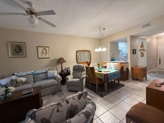 For Rent: $1,795 (2 beds, 2 baths, 957 Square Feet)